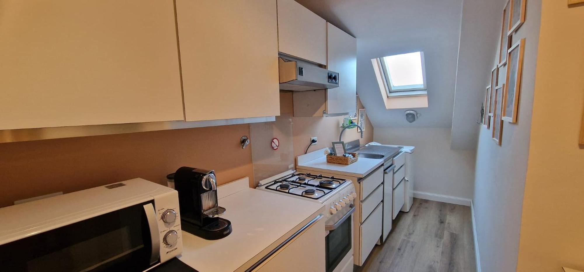 Anduma Bin Apartment *